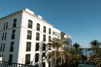 Hotel Estepona Plaza Hotels in Estepona