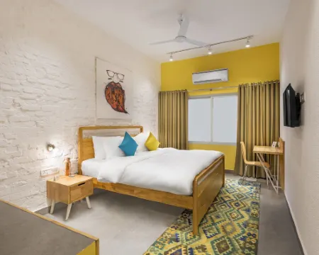 Bedzzz Varanasi by Leisure Hotels, 1 Km from Dashwasamedh Ghat Hotels in Varanasi