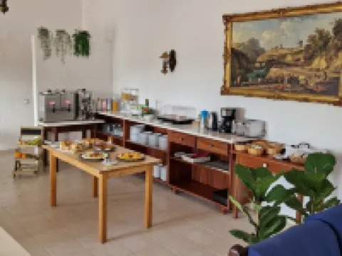 Casa Rosa Montes Hotels in Luz