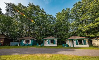 Park Motel and Cabins