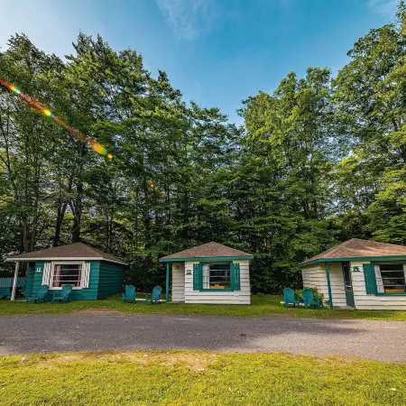 Park Motel and Cabins