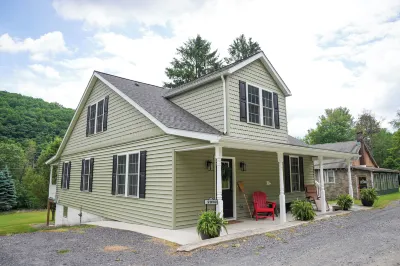 The Village at Houser's Crossing Hotels in Tamaqua