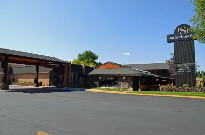 Hot Springs Hotel & Spa Hotels near Swinging Bridge