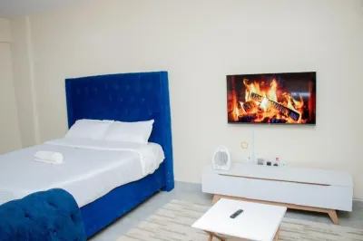 Emerald Apts Hotels in 