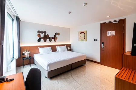 Frame Hotel Bangkok Отели рядом с достопримечательностью «Wat Suan Mokkh»