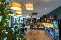 Karls Hotel Hotels in Scheer