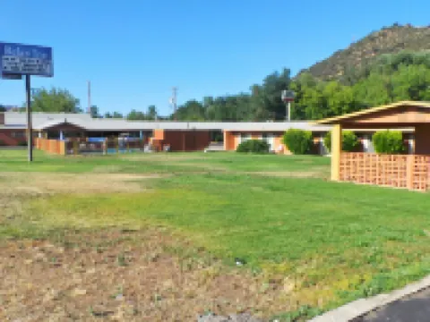 Relax Inn Yreka Hoteles en Yreka