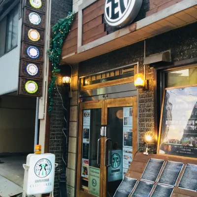 Takamatsu Guesthouse BJ Station Hotels near Tamamo Park