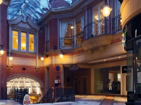 Macdonald Burlington Hotel