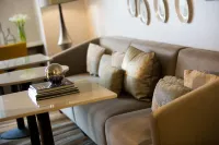 Renaissance Meadowlands Hotel - bar