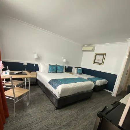Centrepoint Midcity Motor Inn