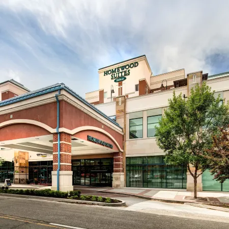 Homewood Suites by Hilton Salt Lake City-Downtown Отели рядом со станцией Salt Lake City Amtrak Station