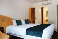 Hôtel Lémand Lyon Est - Villefontaine Các khách sạn ở L'Isle-d'Abeau