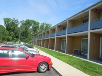 Crystal Inn - Neptune - parking