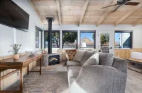 Sky Ranch Lodge - Balkon