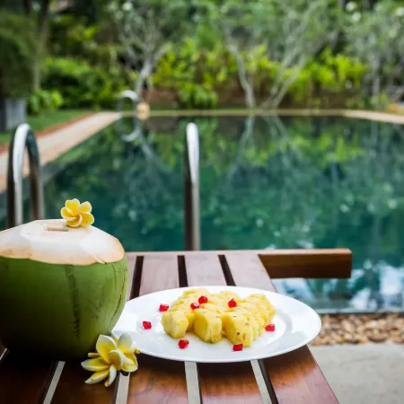 Villa White Queen Resort & Spa