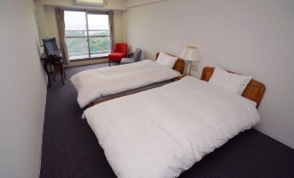 Tobi Hostel and Apartments