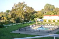 Travelodge by Wyndham Red Bluff South of Redding - Pools