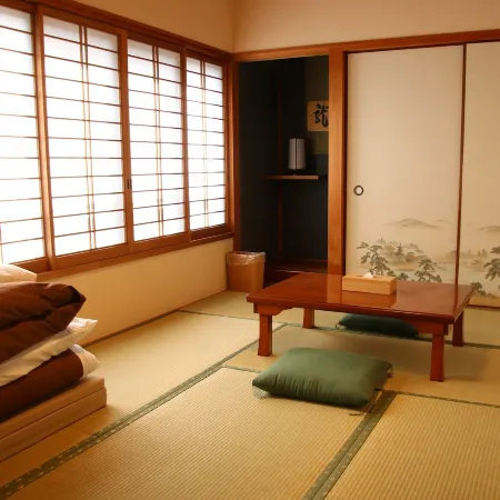 J-Hoppers Kumano Yunomine Guesthouse