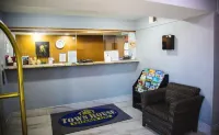 Town House Extended Stay Hotel Downtown