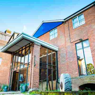 Best Western Plus Moat House Reading Hotel Exterior