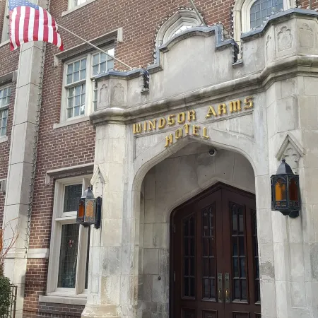 Windsor Arms Hotel