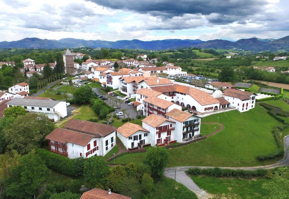 hotel overview picture
