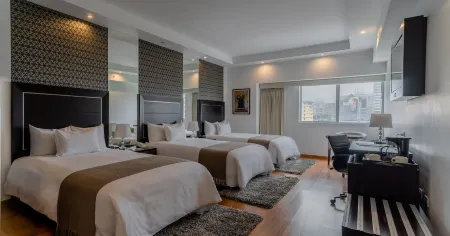 ホセ アントニオ デラックス