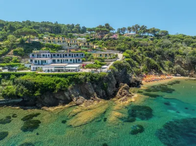 Hotel Dino Hôtels à : Mola