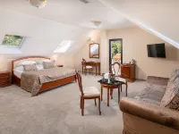 Hotel Cvita โรงแรมใกล้หาด Kasjuni Beach