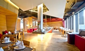 The Now Hotel
