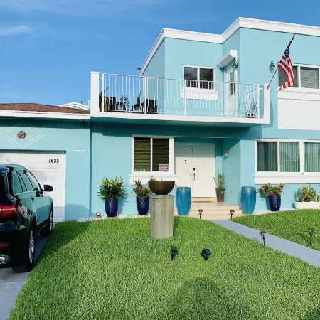 Blue House Miami