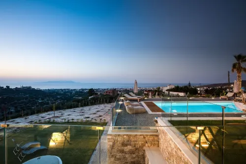 Premium SeaView Villa GG with Private Pool, Sauna and Gym -  Ferienhäuser