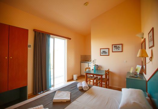 4. 필로세니아 아파..