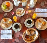 Logis Hotel de La Cloche - Desayuno