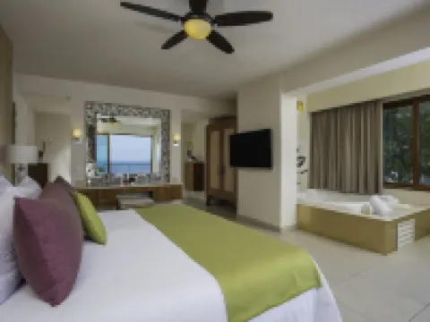 Almar Resort Luxury Lgbt Beach Front Experience โรงแรมในเปอร์โตวัลลาร์ตา