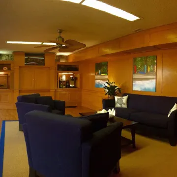 Coral Sands Inn