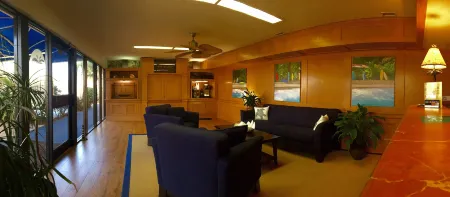 Coral Sands Inn Отели рядом с достопримечательностью «Halifax River»