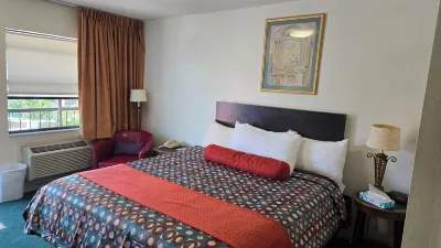 Merida Inn & Suites