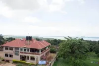 Santa Maria Hotel Hôtels à : Entebbe Municipality