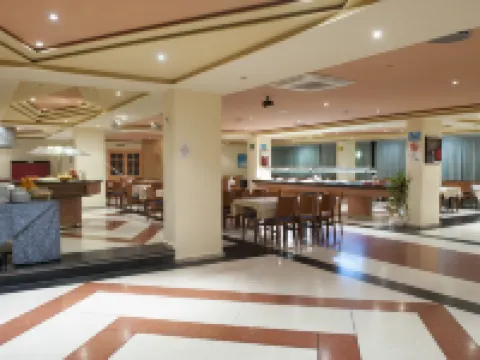 Hotel Torrejoven Hoteles en Punta Prima