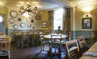 The Plough Inn & Cottages