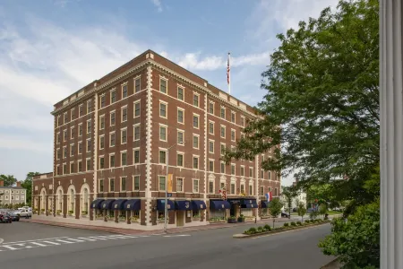 Hawthorne Hotel Отели в г. Сейлем