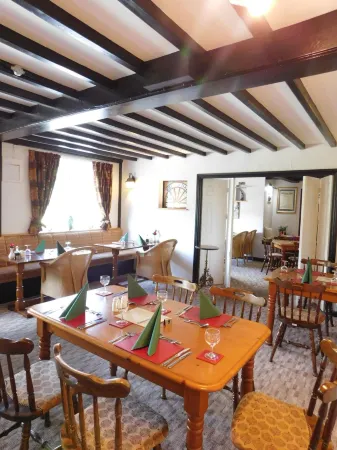 The Railway Inn Отели в г. Форден вит Лейтон энд Трелистан