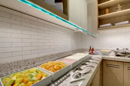 Hyatt House Chicago/Evanston Отели в г. Эванстон