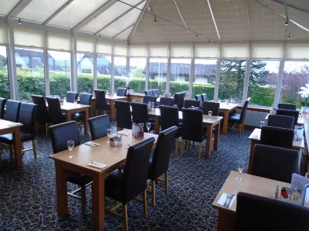 Pitbauchlie House Hotel, Sure Hotel Collection by BW Отели рядом с достопримечательностью «Dunfermline Abbey and Palace»