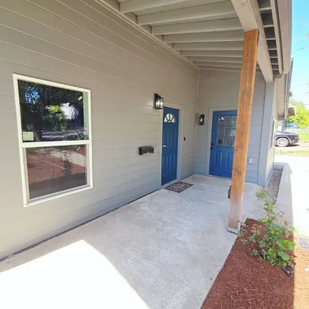 3-Bedroom House Close to Pacific University