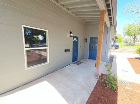 3-Bedroom House Close to Pacific University Отели в г. Форест Гров