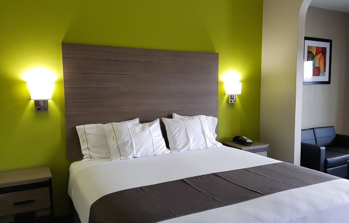 Empire Inn Cypress