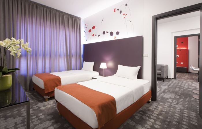 35 Rooms